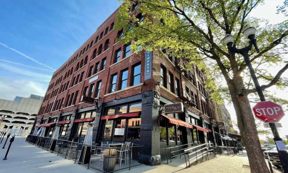 Old Market Apartment | A historic 900 square foot Atrium loft in the heart of the Old Market