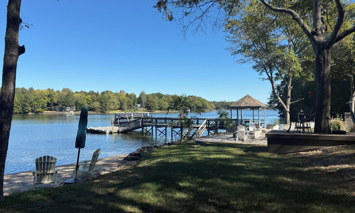 Rock Hill Apartment | A Lake Wylie Retreat with Beach & Lake Access