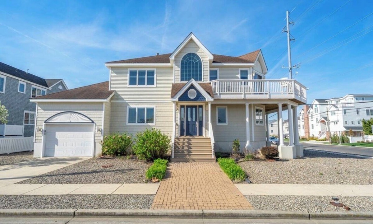 Avalon House | A Modern, Family-Friendly Escape in Avalon