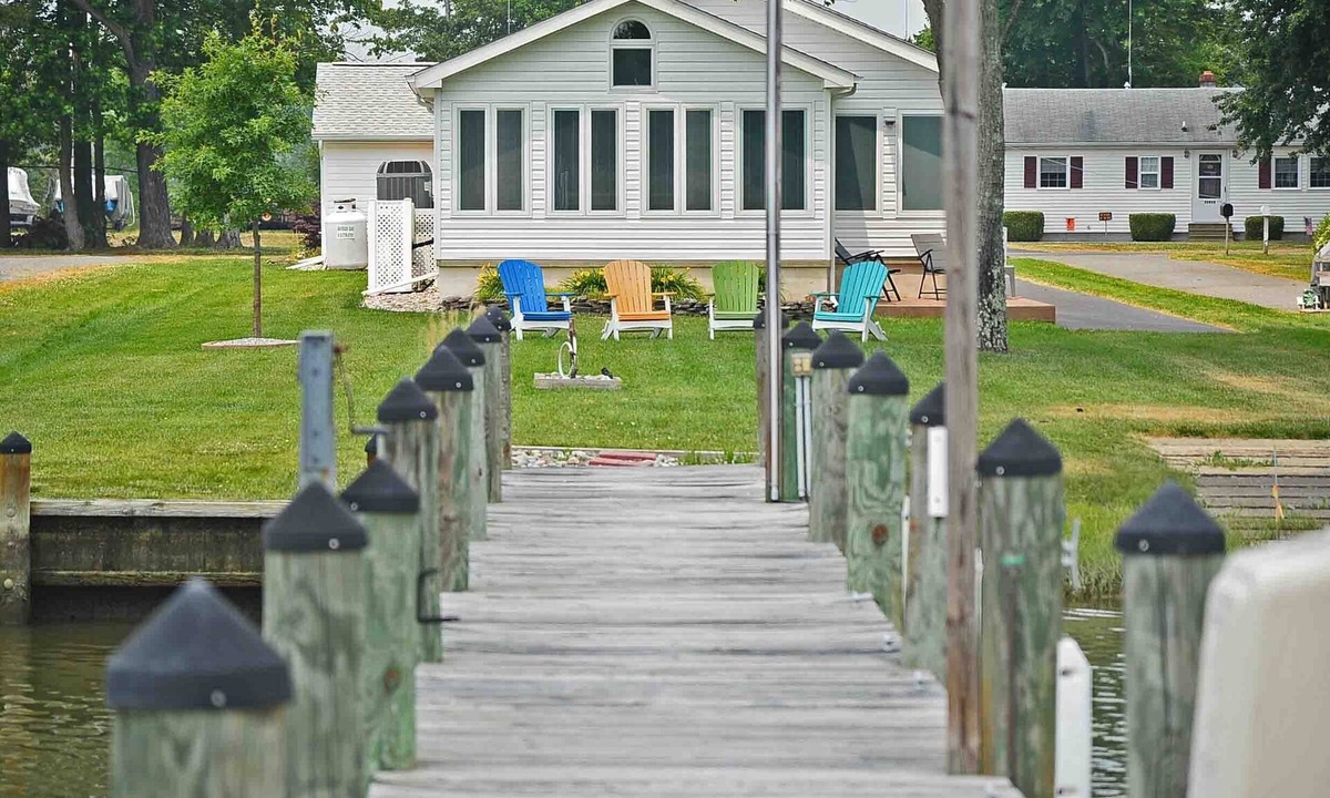 Rock Hall House | A waterfront gem with dock, kayaks great water views. Sleeps up to 12.