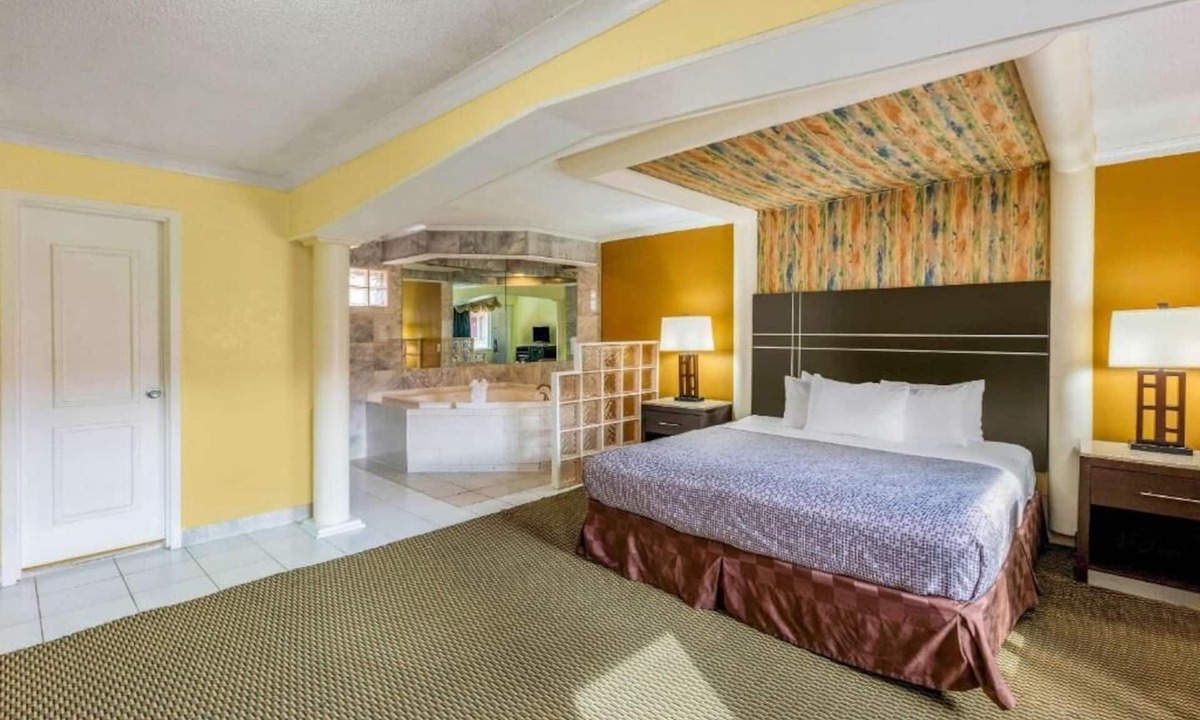 Atlantic City Hotel | AC Lodge by Beach and Boardwalk