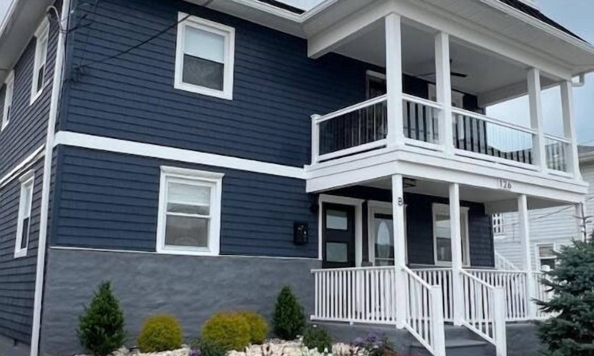 Margate City House | Adorable 2BR 2Bath home 3 blocks from the beach in the heart of Margate, NJ