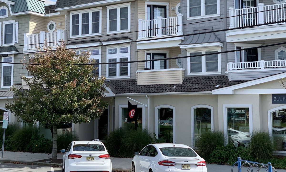 Avalon Condo | Adorable Beach Retreat Nestled in the Heart of Avalon!
