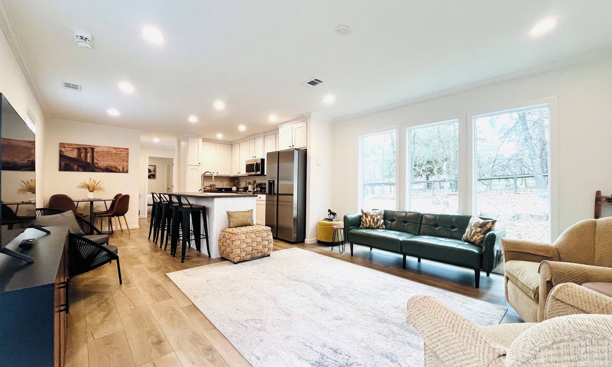 Aiken House | Aiken Horse Lover’s Retreat. Nestled in a private forest. 4 miles to downtown