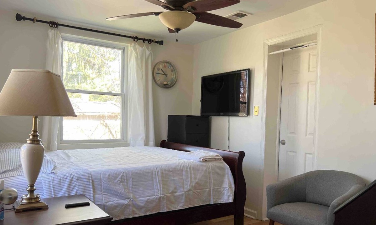 West Falls Church House | Aloha of Falls Church 1