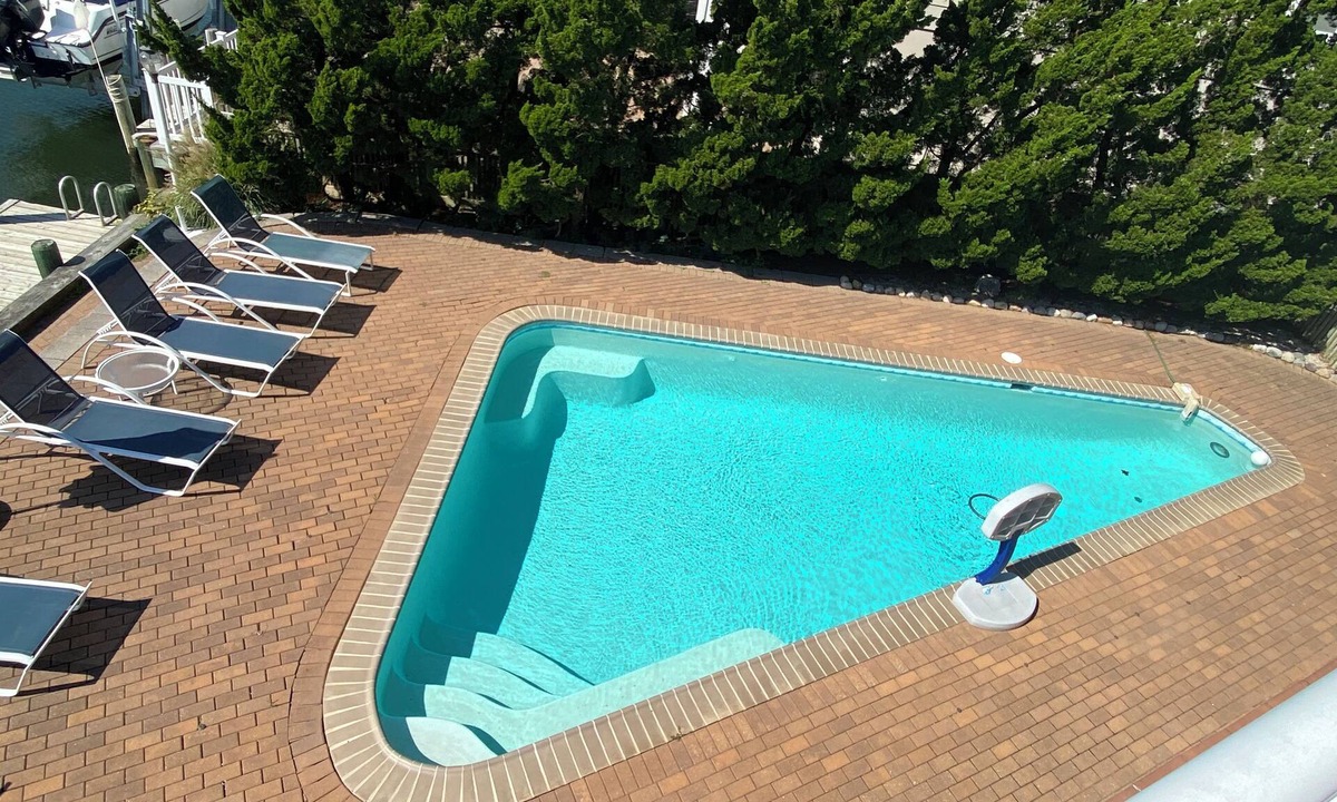 Harvey Cedars House | AMAZING LAGOON FRONT HOUSE WITH HEATED POOL AND HOT TUB IN HARVEY CEDARS, LBI