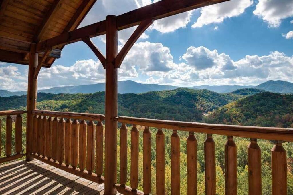 Sevierville House | Appalachian Villa