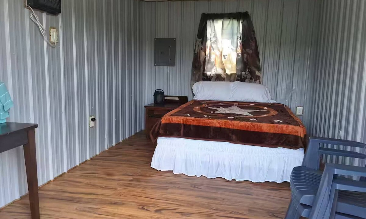 Heavener Cabin | Arabian Cabin