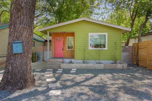 Holly House | Authentic Austin Home with Cowboy Pool, Big Fenced Yard, Close to Austin Festivals