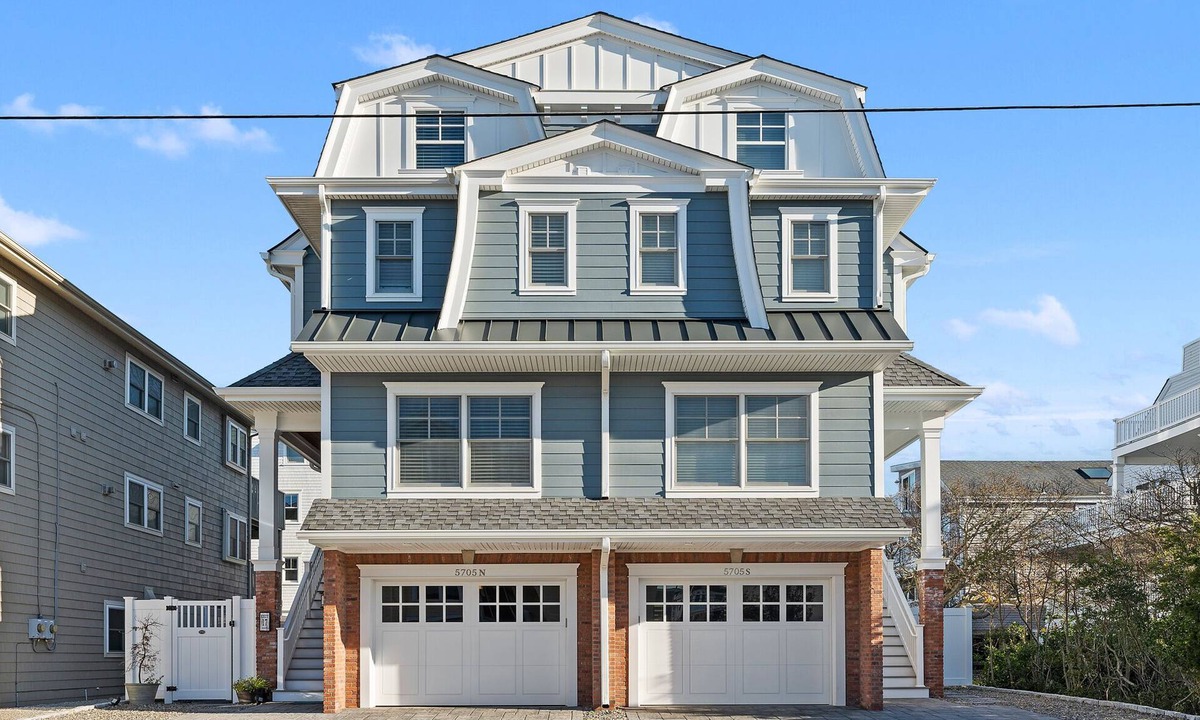 Sea Isle City House | AWESOME CUSTOM TOWNHOUSE WITH POOL located at the end of the Promenade