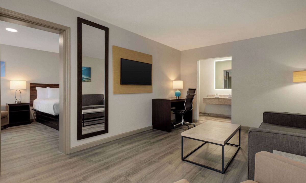 Emporia Hotel | Baymont By Wyndham Emporia Va