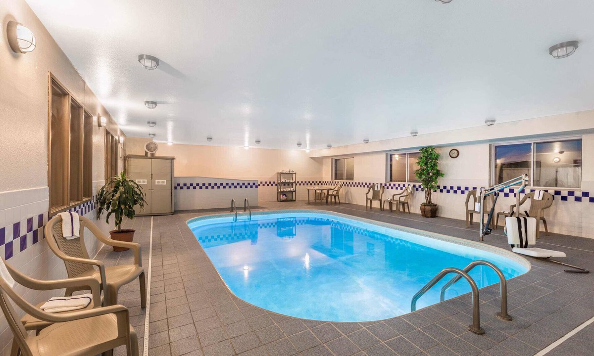 Fort Dodge Hotel | Baymont by Wyndham Fort Dodge