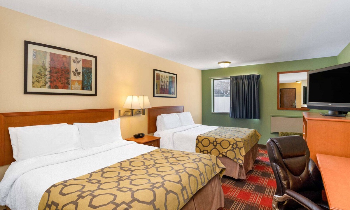Spearfish Hotel | Baymont by Wyndham Spearfish