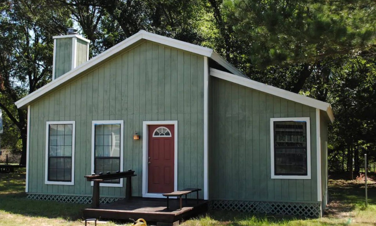 Telephone Cabin | BDB 1: Angler's Roost: No Mess Hall Access