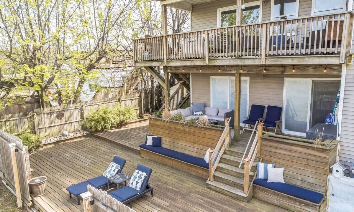 Keansburg House | Beach front oasis - Hot tub - Sleeps 7