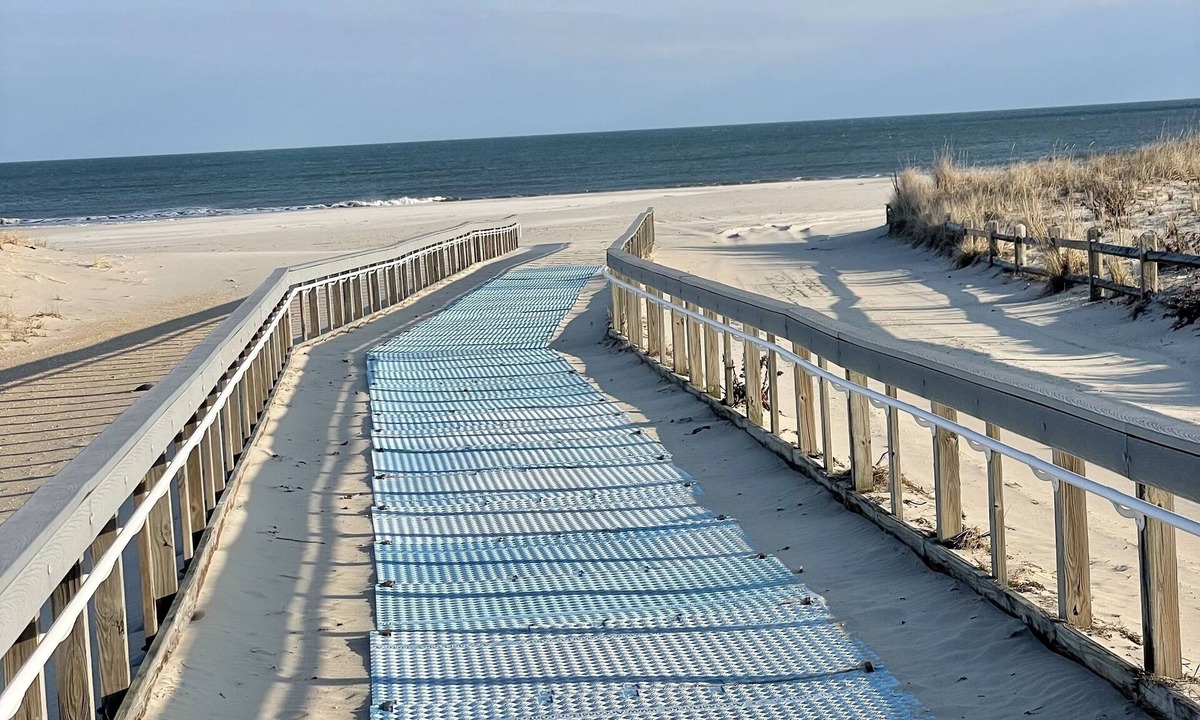 South End Condo | BeachBlockSeaEscape🌅See Beach Block Paradise VRBO# 2963230 for Reviews~Same Host