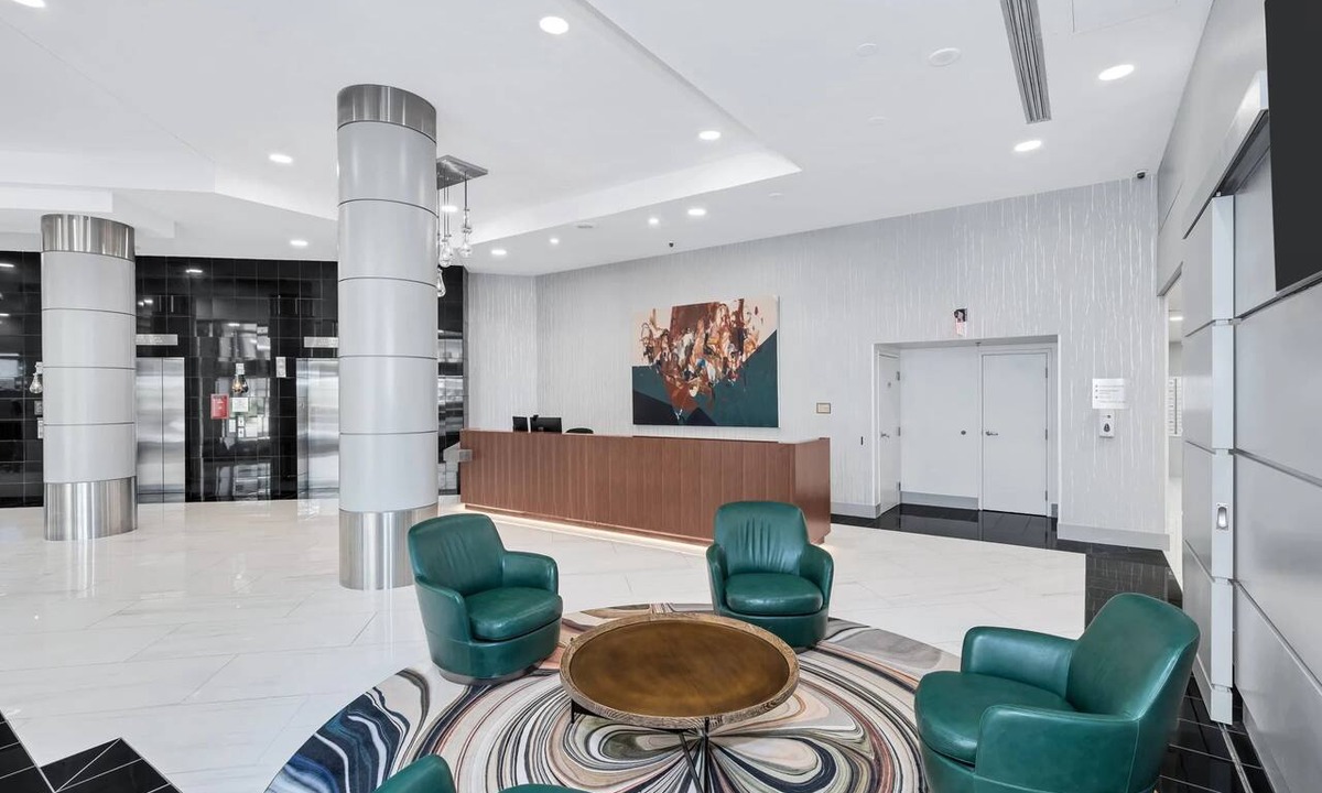 Pentagon City Apartment | Beautiful Apt in the Heart of Pentagon