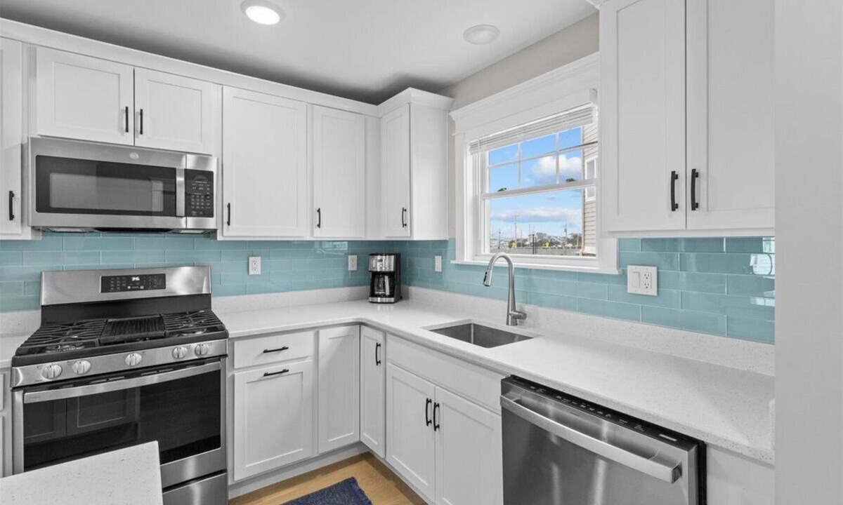 Normandy Beach Condo | Beautiful Beach Home Retreat, Steps from the Ocean, Mantoloking, NJ