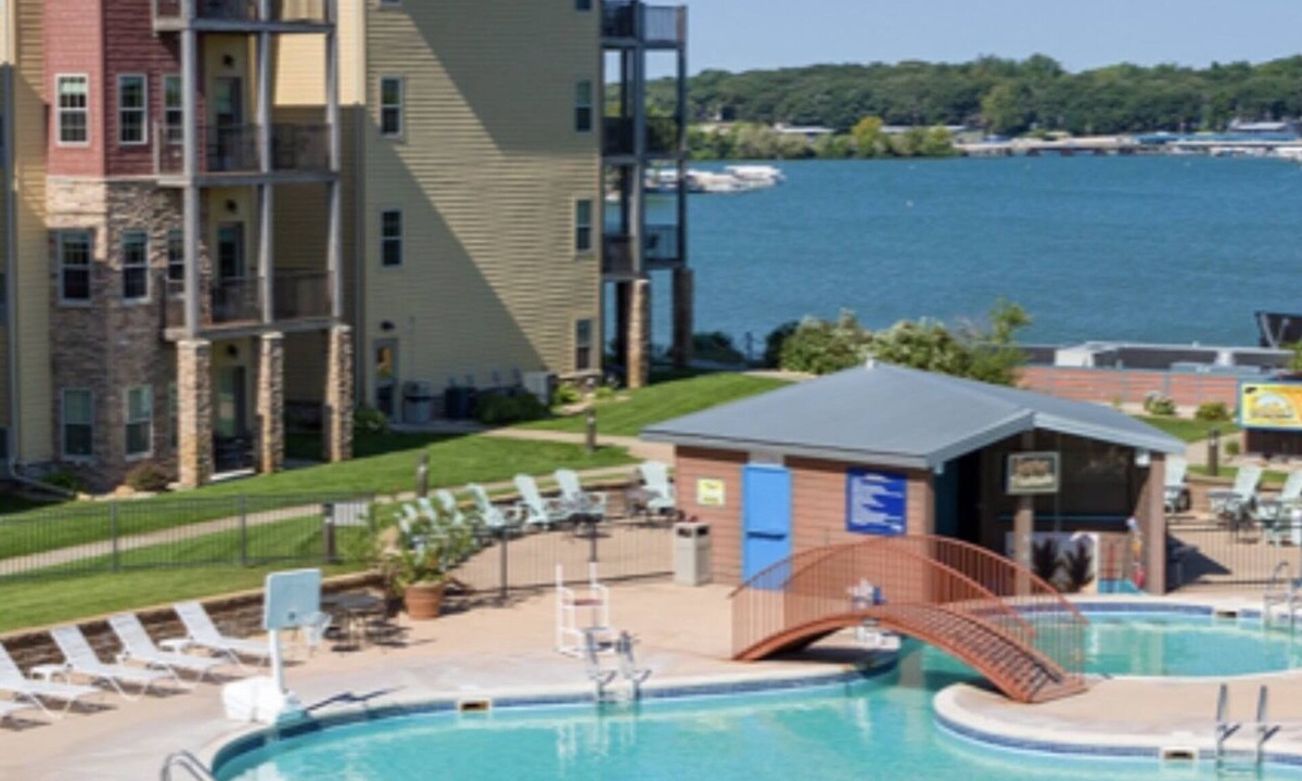 Spirit Lake Condo | Beautiful Bridges Bay Condo