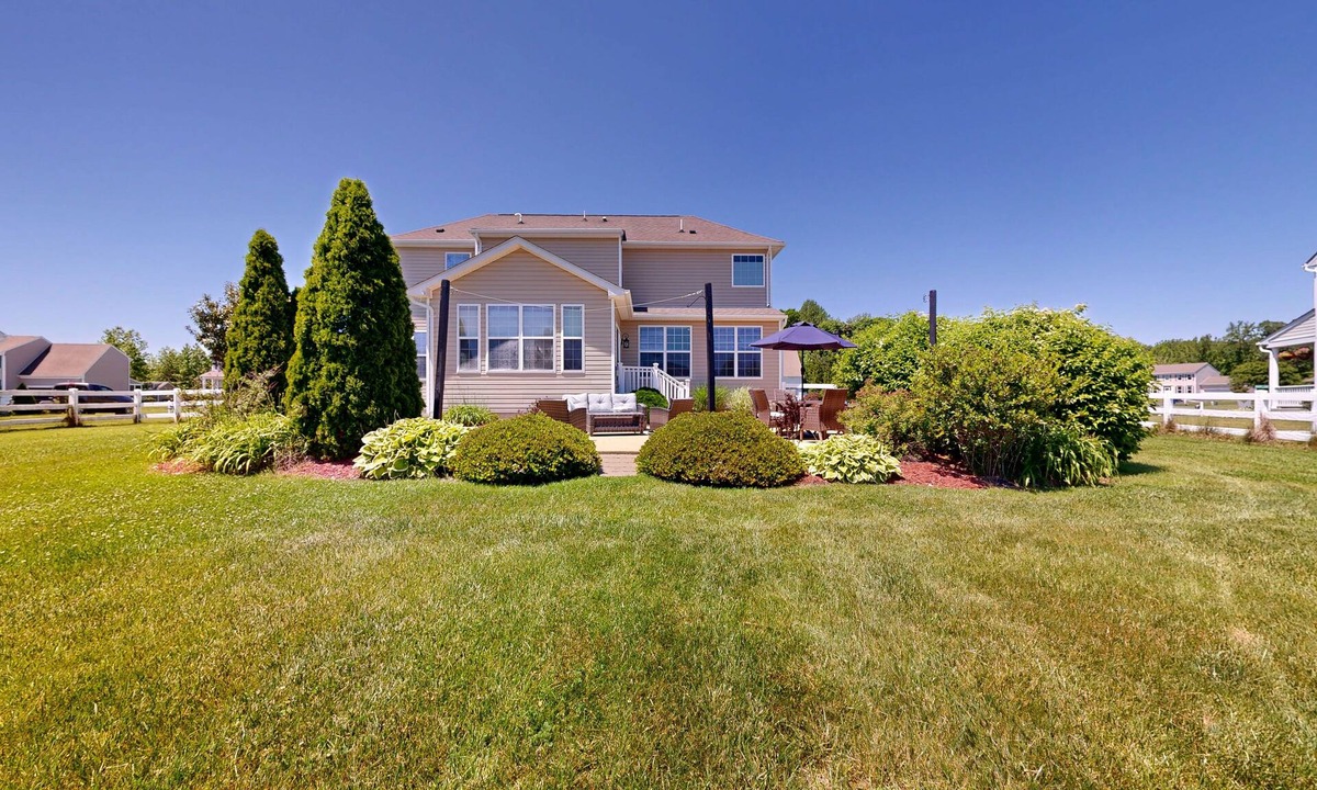 Millsboro House | Beautiful house with shared pool, gym, and tennis courts - near beaches