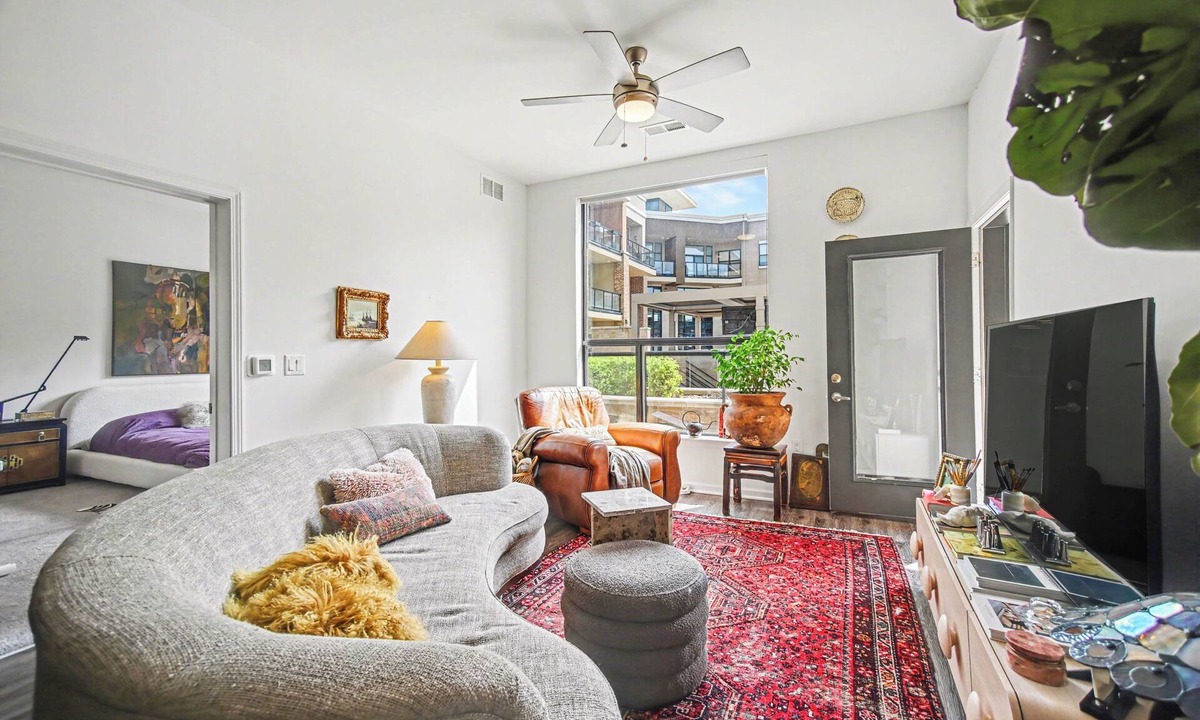 Overland Park Condo | Beautiful Luxury Condo in the Heart of Overland Park
