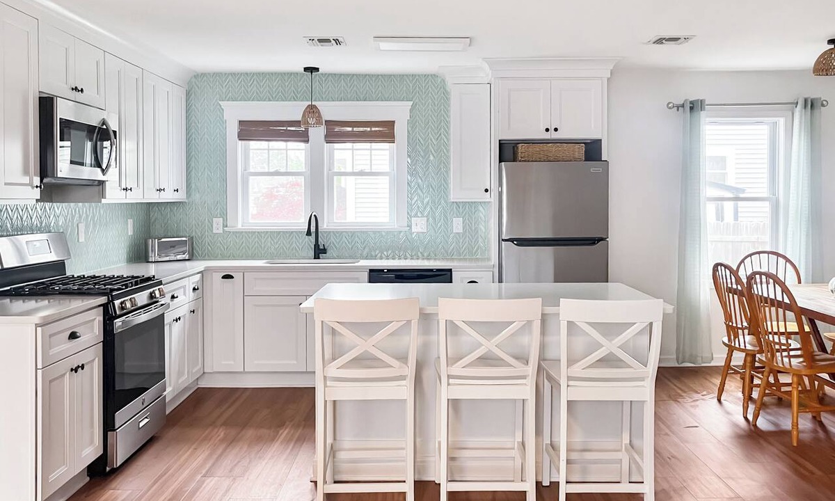West Belmar House | Beautiful new fully-renovated house close to Belmar and Spring Lake beach!
