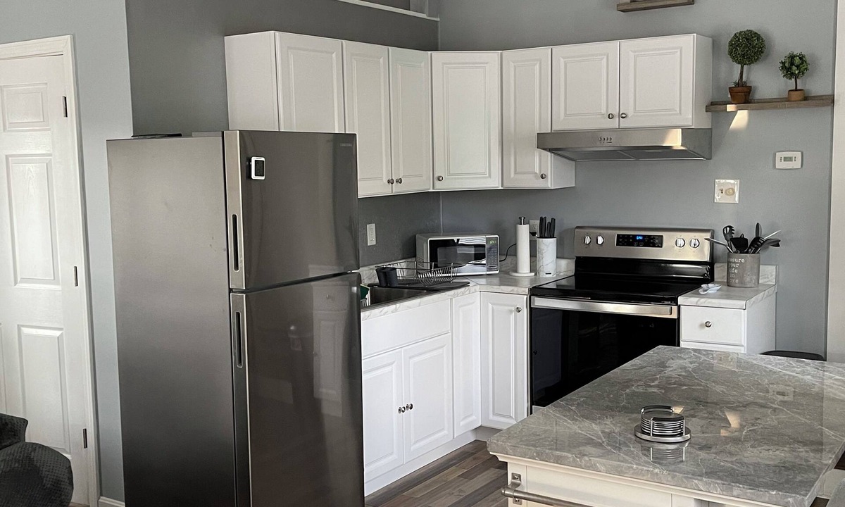 Northampton Apartment | Beautiful studio apartment close to downtown Northampton!