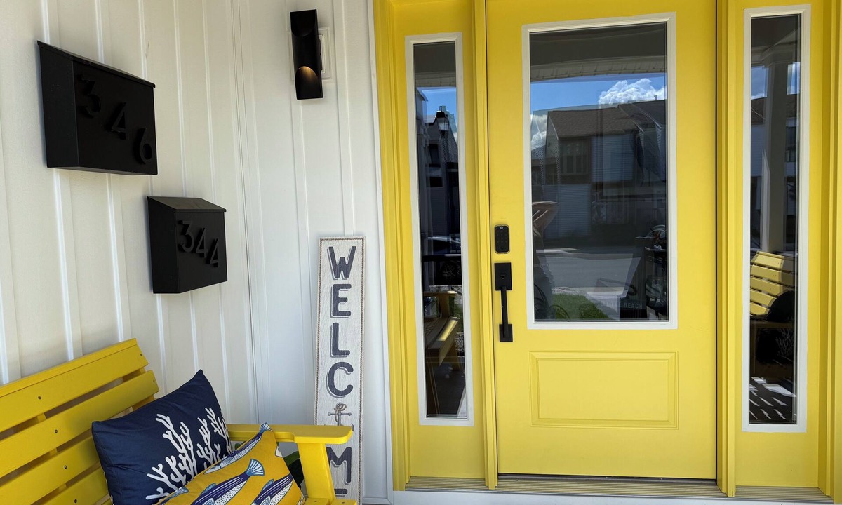 Ventnor City Condo | Beautifully Updated, 3BR 2BA Elegant Coastal Getaway, Walk to the beach! 🐚