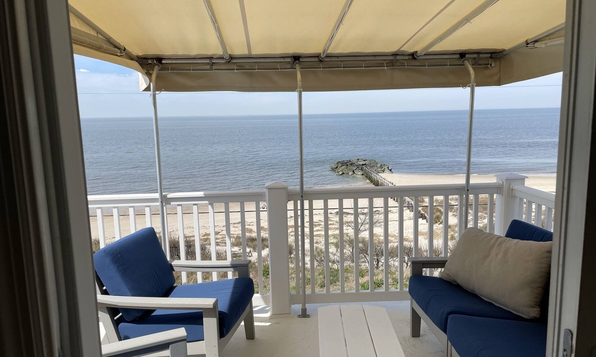 Town Bank Villa | BELA : Coastal Resort Living with Effortless Beach Access