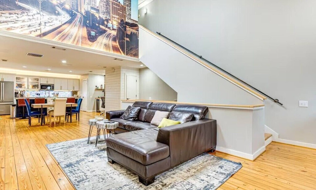 Reynoldstown House | Beltline Townhome/2-Car Garage Walk to Dining & Groceries