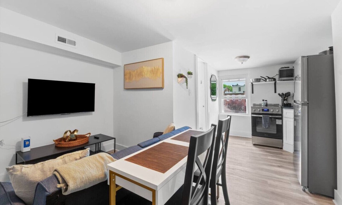 Benton Park Apartment | Benton Park Charmer - MO3N