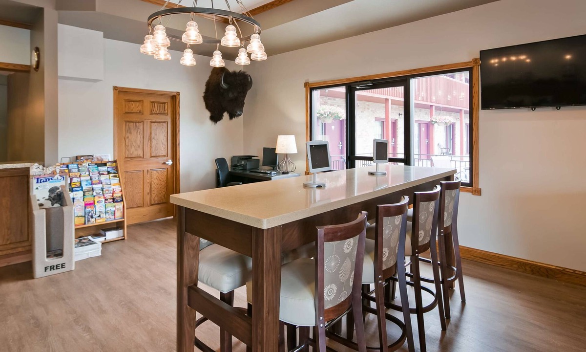 Custer Hotel | Best Western Buffalo Ridge Inn