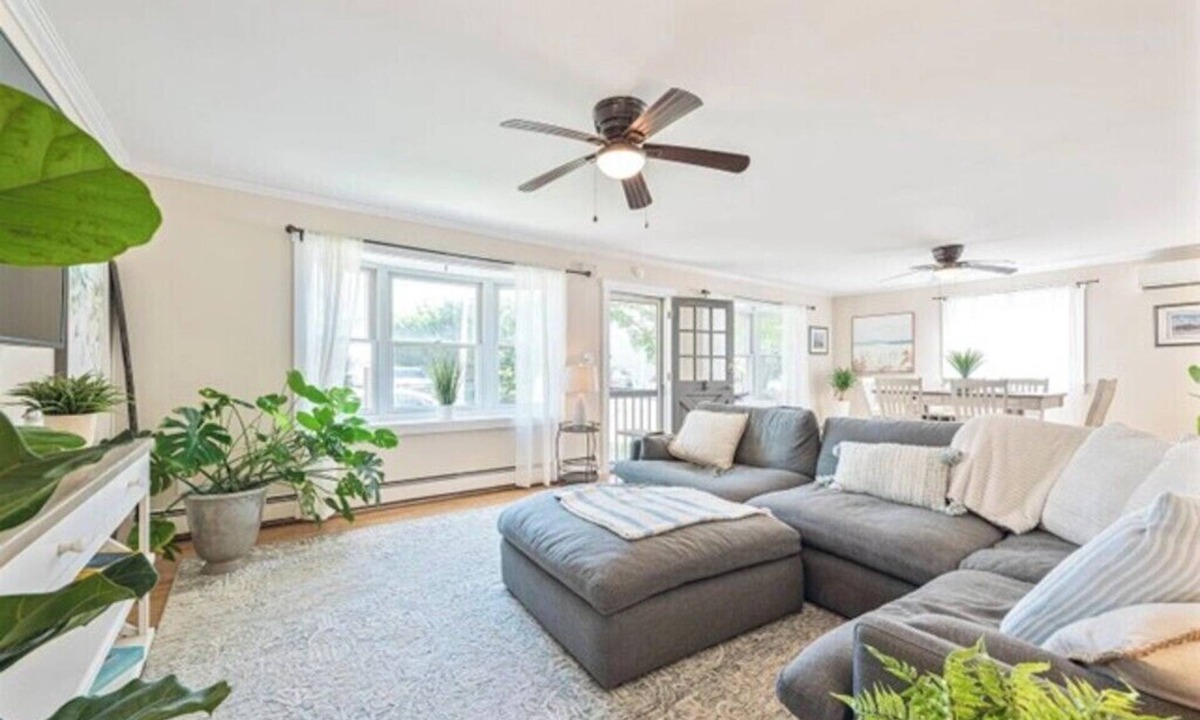 West Cape May Cottage | Big Bungalow - Spacious Comfort Awaits!