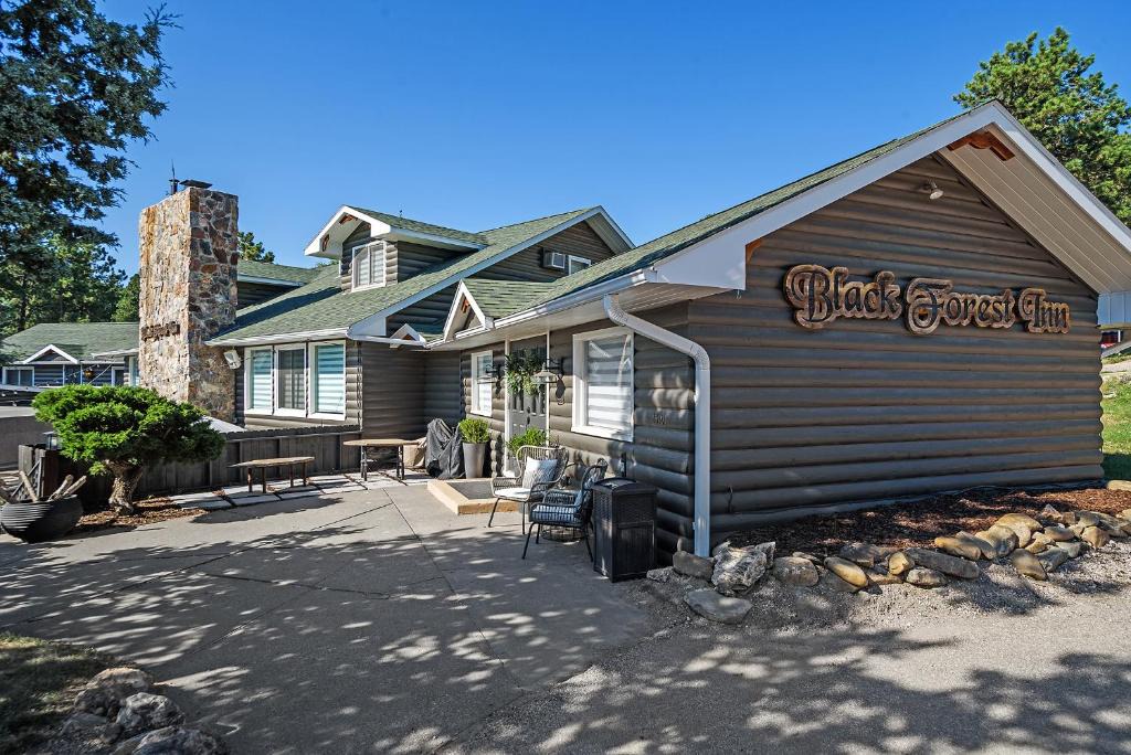 Rapid City Bed & Breakfast | Black Forest Inn Bed & Breakfast