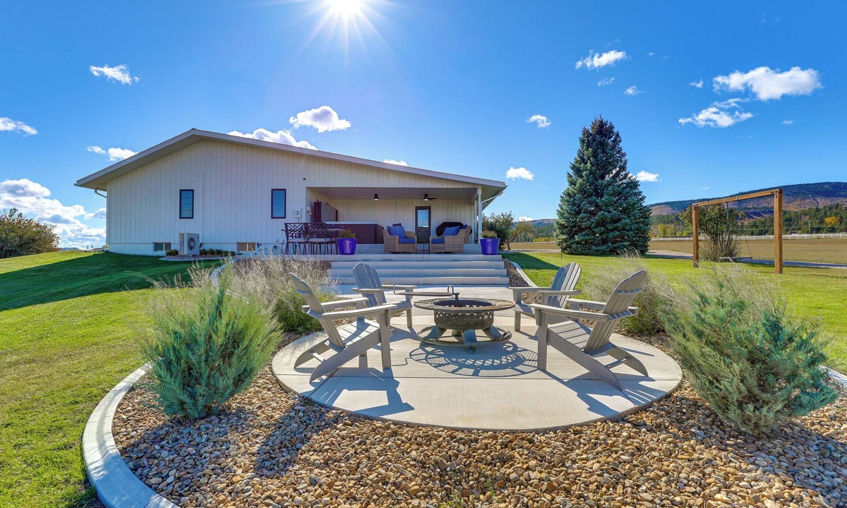 Piedmont House | Black Hills, Sturgis Rally Base w/Trailer Parking