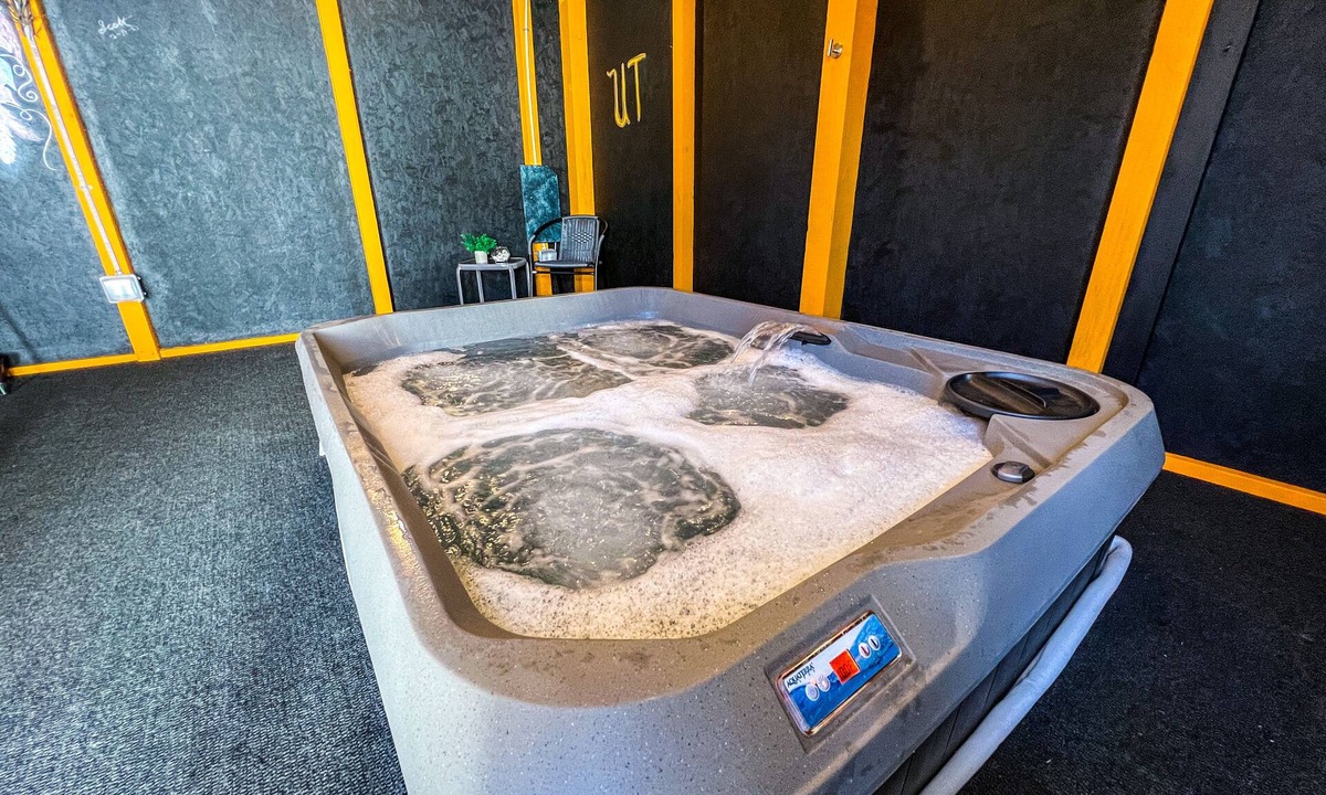 Alcoa House | Blackwood Home/♨️Hot tub relax/4 min to TYS airport