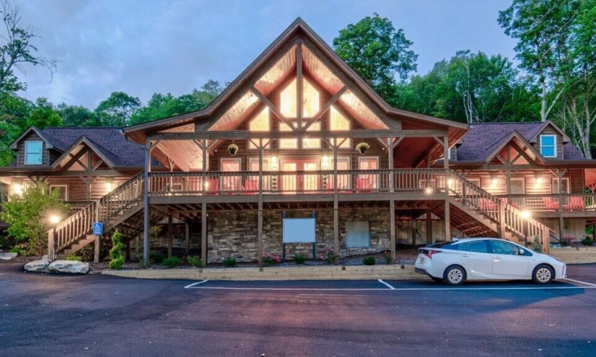Banner Elk Villa | Blue Ridge Village (Banner Elk) - 2 Bedroom Villa