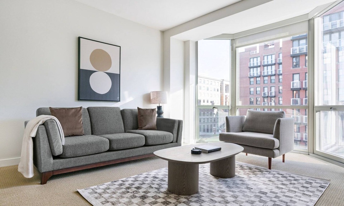 Penn Quarter Apartment | Blueground | Penn Quarter, pool, nr National Gallery