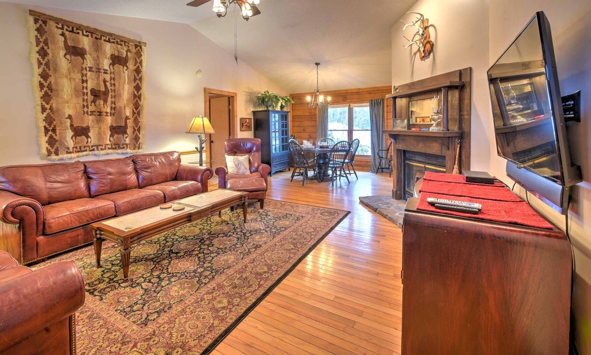 Boone Cabin | Boone Cabin on Private Lot < 13 Mi to Sugar Mtn!