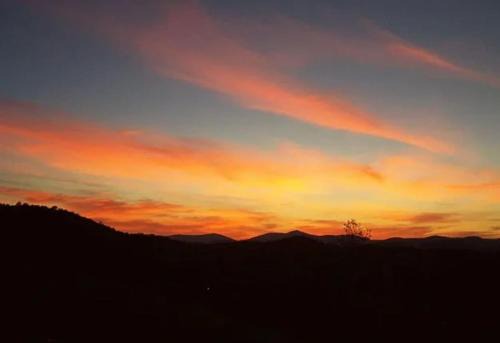 Fleetwood House | Borrowed Time - Mountain Getaway near Boone, Hot Tub, and Gorgeous Views!