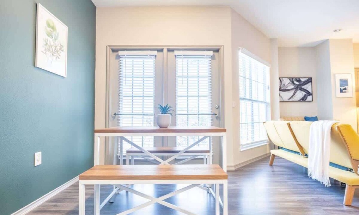 Willow Run Apartment | Boulevard Stays - Pflugerville