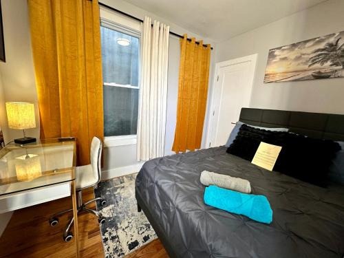 McGinley Square House | BP STAYS - Hotel-Style, No Host, Professionally Managed ID265