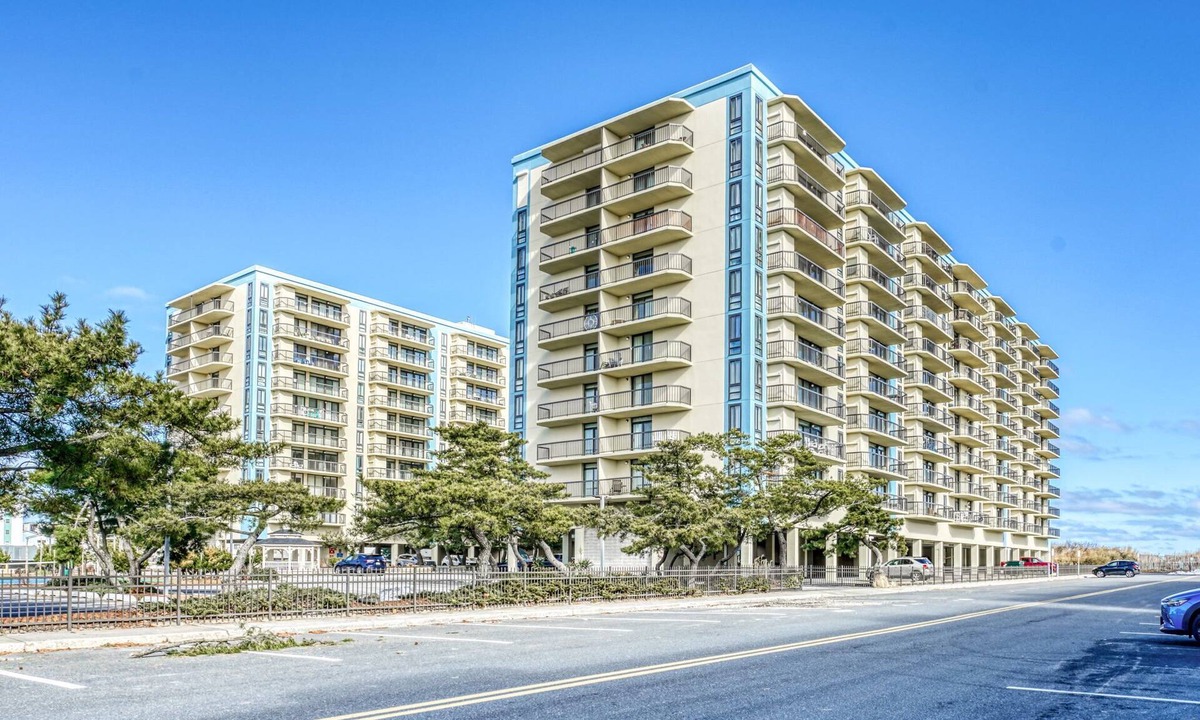 North Ocean City Condo | Braemar 503N-Oceanfront 131st St, Free WiFi, Pool, Elev, W/D, AC