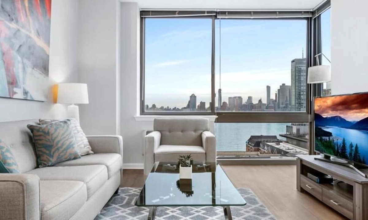 Hudson Exchange Apartment | Brand New 2BR | Free WiFi | Full Kitchen | Access to NYC
