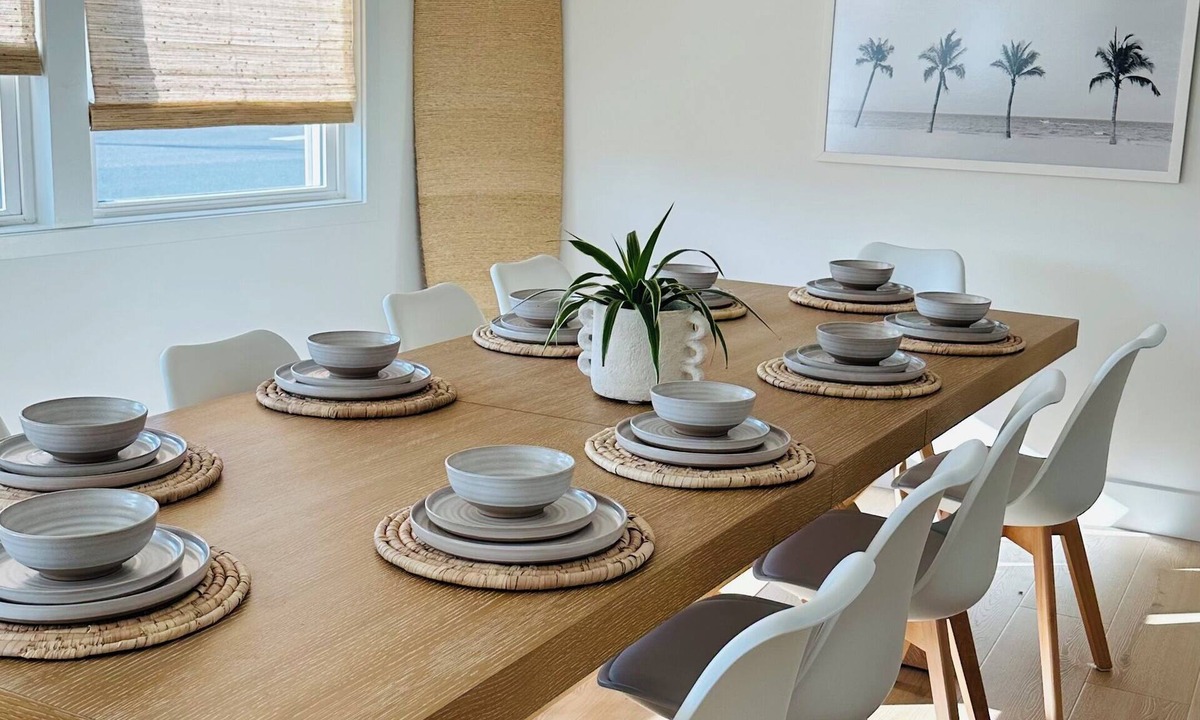 Surf City House | Brand new! Ocean block home, heart ♥️ of Surf City, steps from the beach