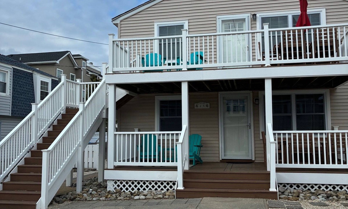 North Beach Haven House | Brant Beach 3 Houses to the Beach, Dog friendly, 1st floor