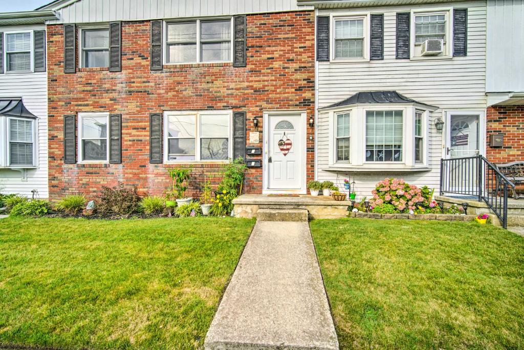 Brigantine House | Brigantine Beach Townhome Steps to the Ocean
