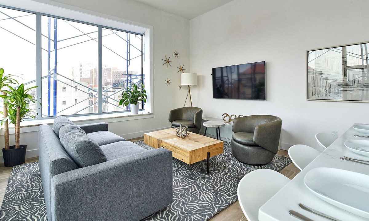 Hoboken Apartment | Bright Designer Loft – steps from PATH to NYC