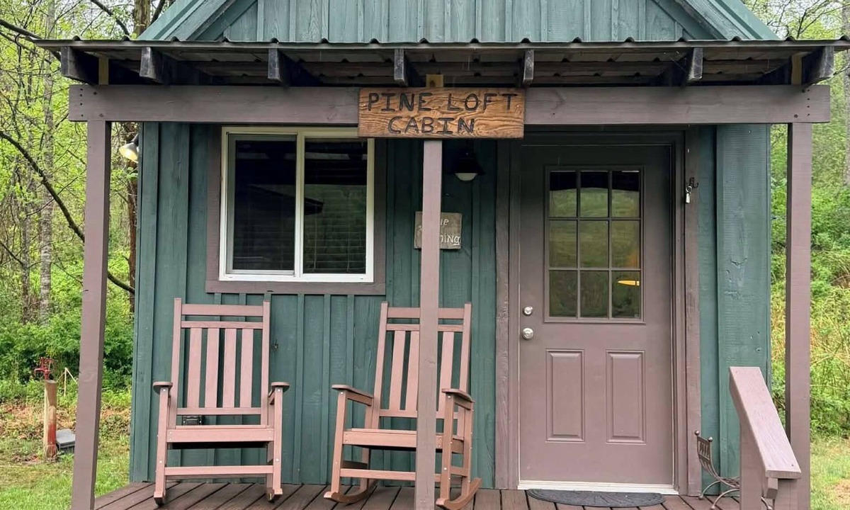 Frank Cabin | Buck Hill Campground Pine Loft Camping Cabin