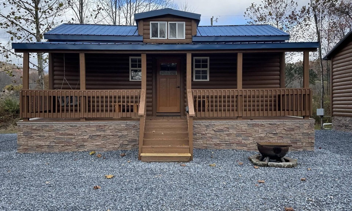 Frank Cabin | Buck Hill Campground Tiny Home Cabin #4